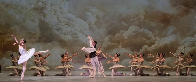 ENGLISH NATIONAL BALLET PRESENTS THE SLEEPING BEAUTY